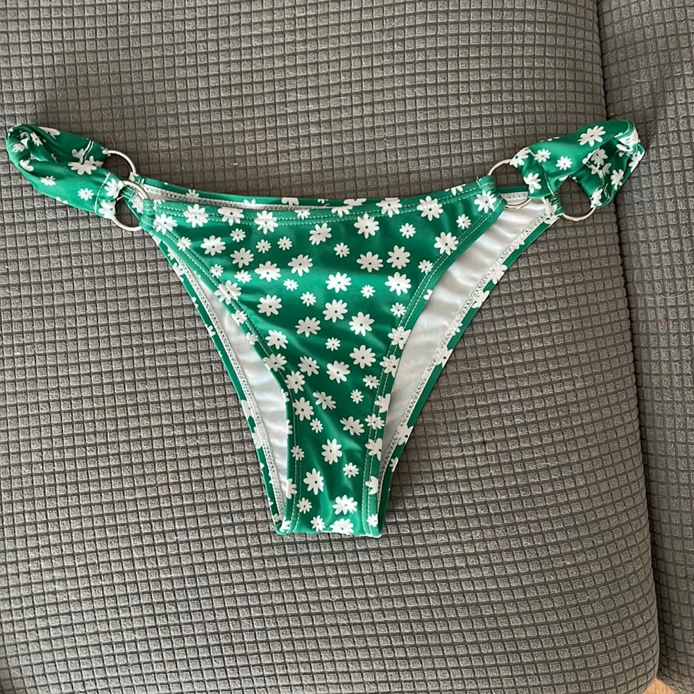 Bathing suit bottoms